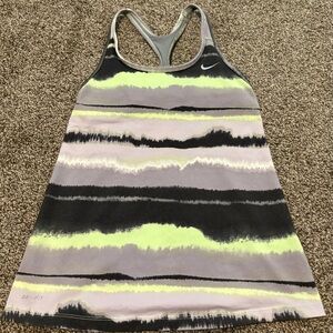 Nike Black and White Fitted Graphic Tank Top